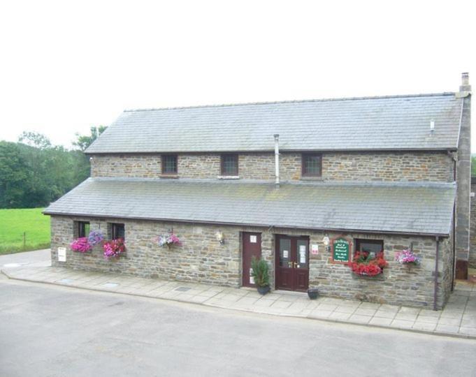 The Countryman Inn Llantrisant  Εξωτερικό φωτογραφία