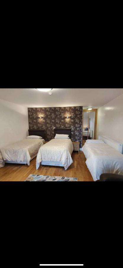 The Countryman Inn Llantrisant  Εξωτερικό φωτογραφία